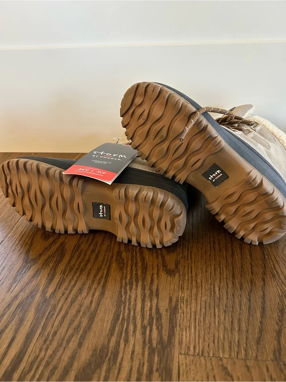 NWT Storm by Cougar Winter Boot- size 6